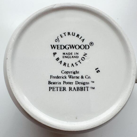 Wedgwood Peter Rabbit Ceramic Mug and Book 2 Piece Collectable Classic - Picture 13 of 15